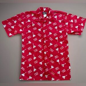 Hershey’s Kisses Men’s Size Medium Red Allover Print Short Sleeve Button Down M